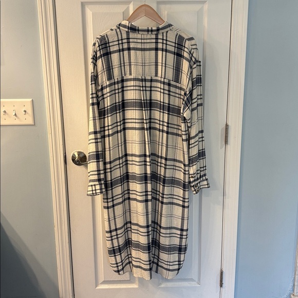 NWT Anthropologie Pilcro Side-Slit Maci Tunic Buttondown in Ivory Plaid, size L - Picture 10 of 12